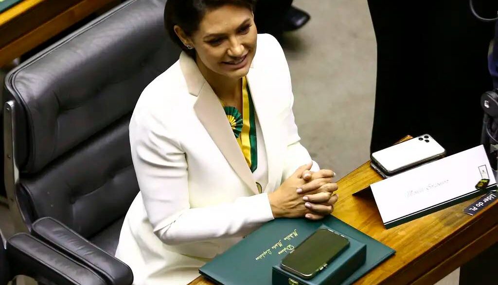 Michelle Bolsonaro critica Lula e Janja — foto ilustrativa