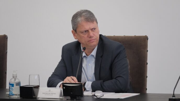 Tarcísio pede desculpas metanol Coca-Cola — foto ilustrativa