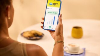 Gráfico mostrando o crescimento expressivo da carteira de crédito do Mercado Pago no terceiro trimestre de 2025, atingindo US$ 11 bilhões.