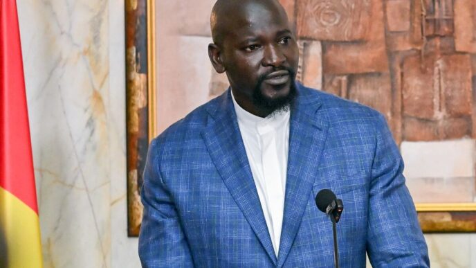 Mamadi Doumbouya candidatura presidencial — foto ilustrativa