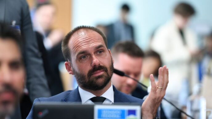 Eduardo Bolsonaro brigas aliados candidatura — foto ilustrativa