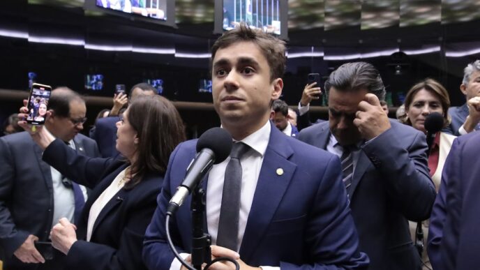 Eduardo Bolsonaro Nikolas Ferreira — foto ilustrativa