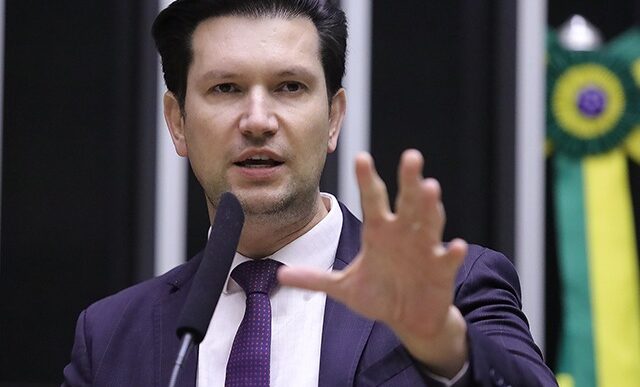 sapatênisfobia Câmara — foto ilustrativa