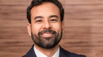 corretor responde atraso construtora — foto ilustrativa