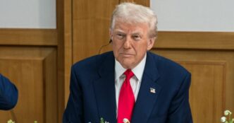 Trump EUA bitcoin cripto IA China — foto ilustrativa