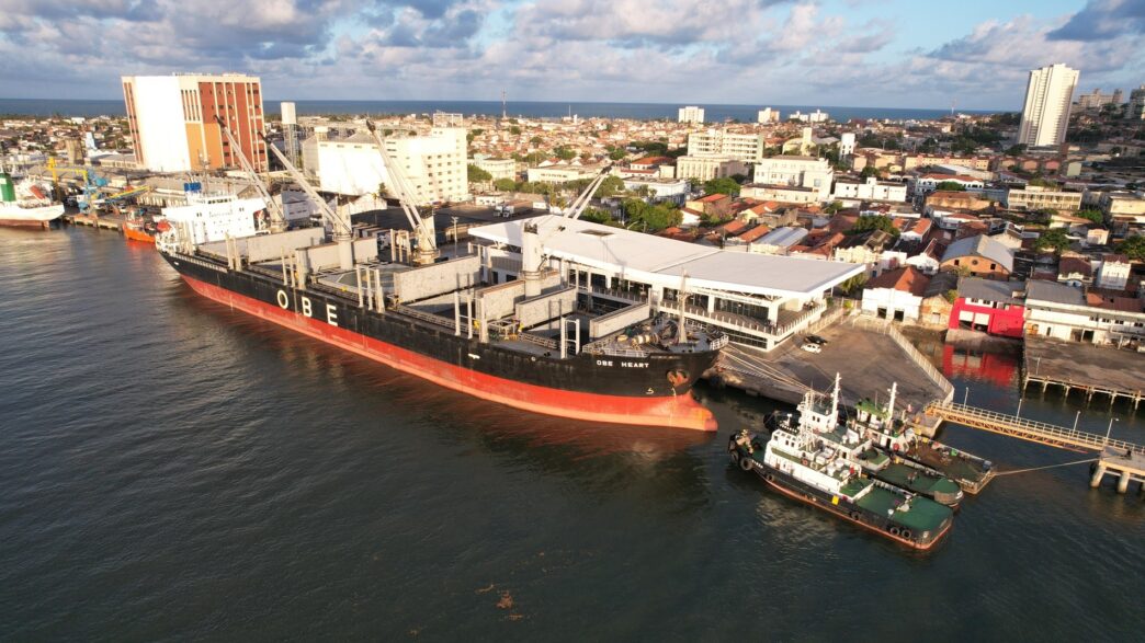 Exportações para EUA caem 38% com tarifaço — foto ilustrativa