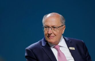 Geraldo Alckmin em visita a unidade fabril da Unipar em Cubatão.