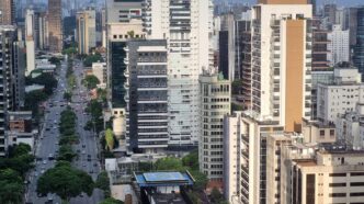 Vista da Avenida Juscelino Kubitschek em Sao Paulo