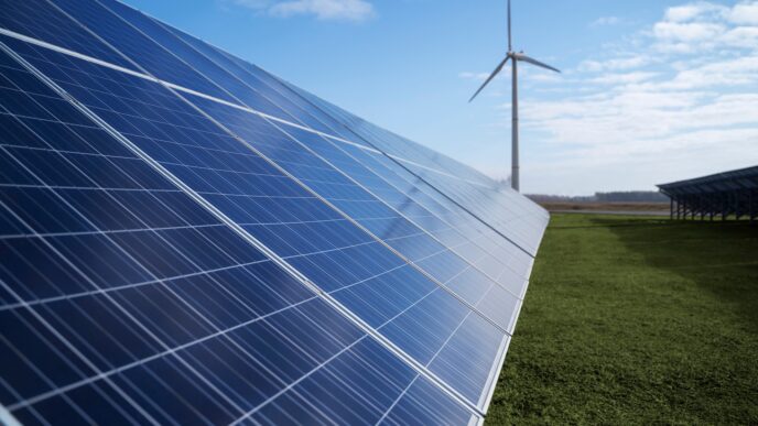 Aneel endurece regras para geração solar distribuída e combate ampliações irregulares em contexto de Finanças do Brasil