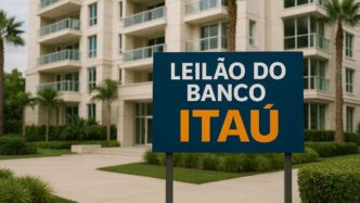 Fachada de imóvel residencial disponível para leilão do Banco Itaú.