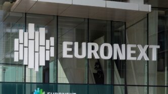 Painel de negociações exibindo queda nos principais índices europeus.