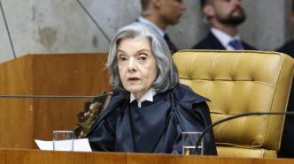Ministra Cármen Lúcia durante evento jurídico no Rio de Janeiro.