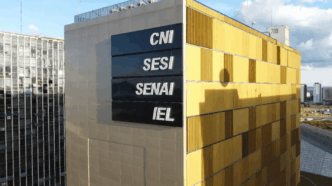 Representantes da CNI e autoridades alemãs em reunião da Comista em Hannover.