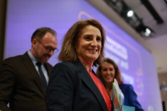 Sede da Comissão Europeia em Bruxelas durante anúncio de medidas energéticas.