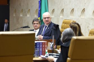 Ministro Edson Fachin em sessão do STF
