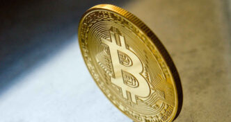 Gráfico de desempenho de ativos digitais e criptomoedas.