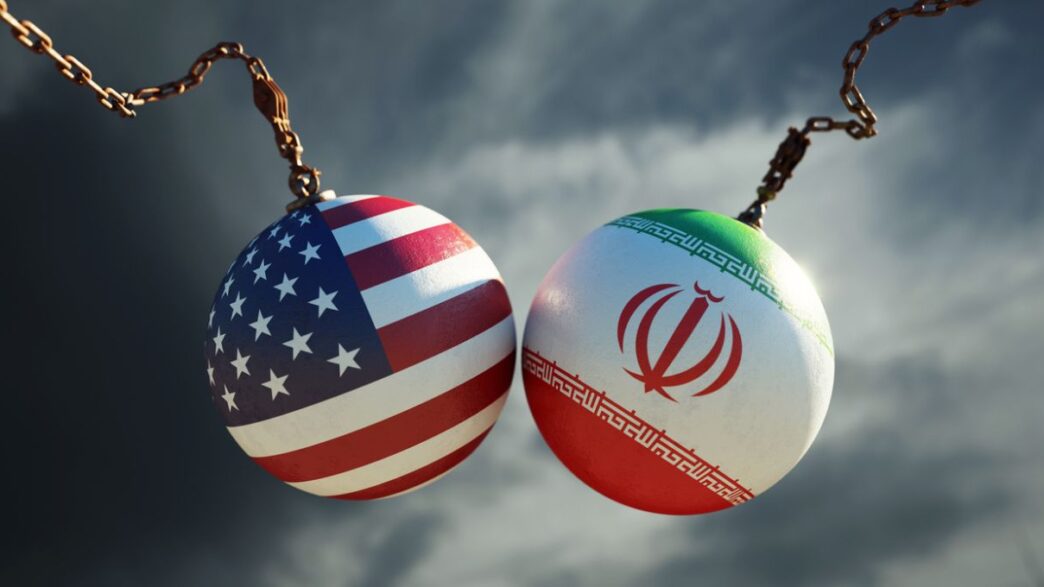 Navio de carga iraniano interceptado por forças dos Estados Unidos no Golfo.