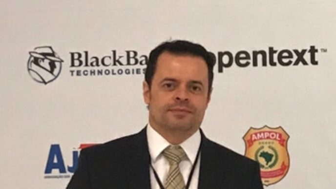 EUA determinam saída de delegado da PF após episódio envolvendo prisão de Alexandre Ramagem em contexto de Política Econômica