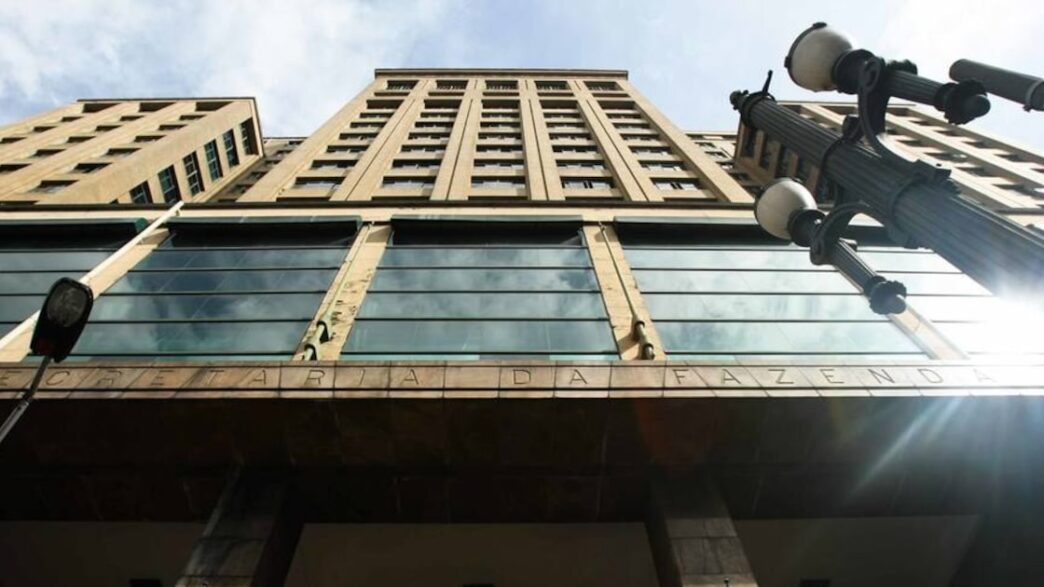 Fachada da Secretaria da Fazenda de São Paulo, órgão responsável pela apuração das irregularidades.