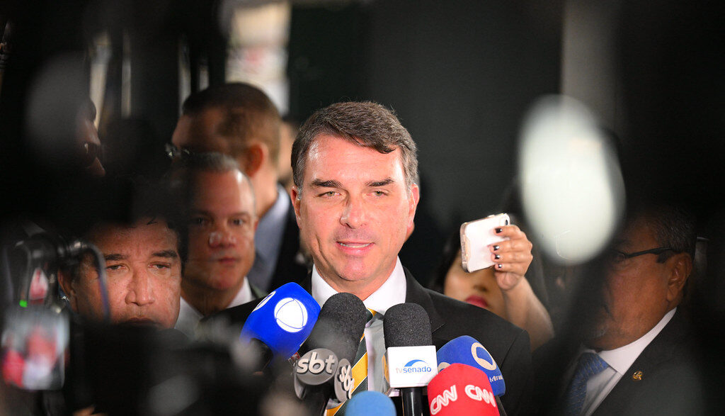 Senador Flávio Bolsonaro em evento do agronegócio no Mato Grosso.