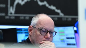 Gráfico comparativo de rentabilidade de fundos de investimento