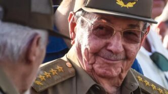 Fachada de hotel em Havana operado por conglomerado militar