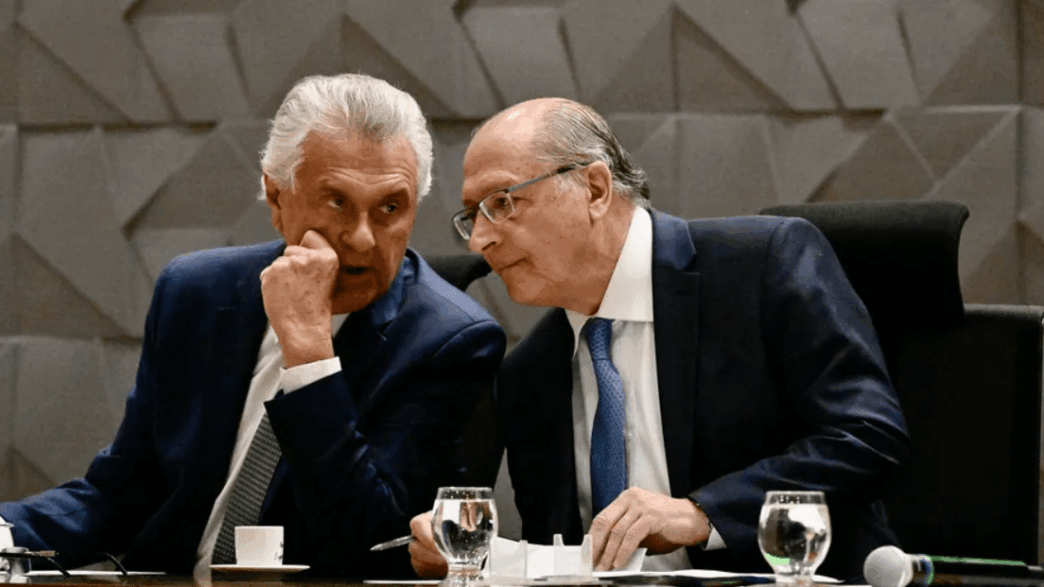 Geraldo Alckmin em visita oficial a concessionária em Goiás