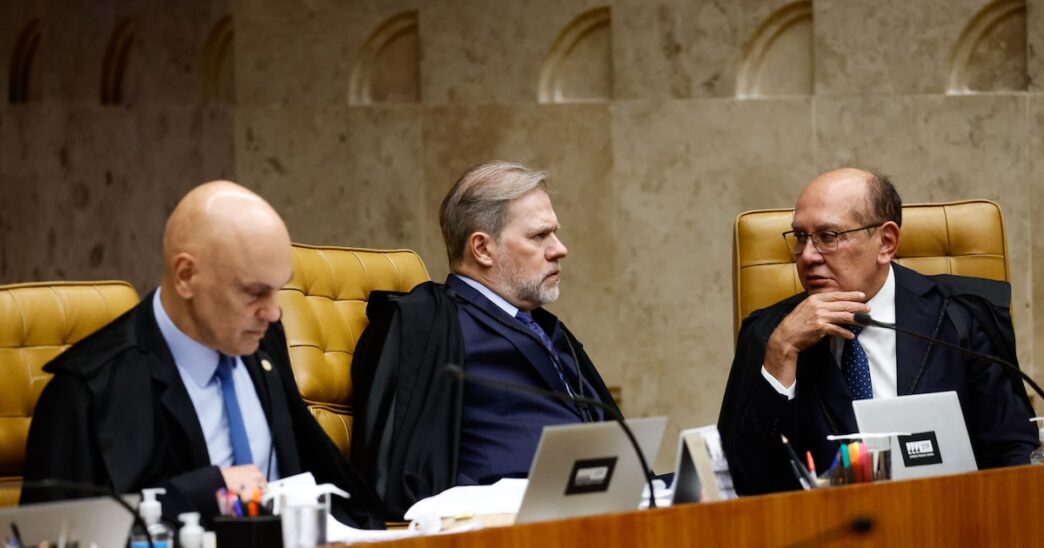 Ministro Gilmar Mendes durante sessão no Supremo Tribunal Federal.