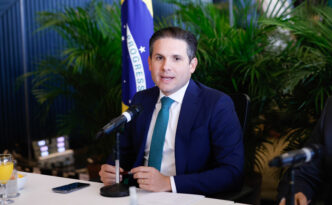 Hugo Motta, presidente da Câmara dos Deputados, em sessão legislativa.
