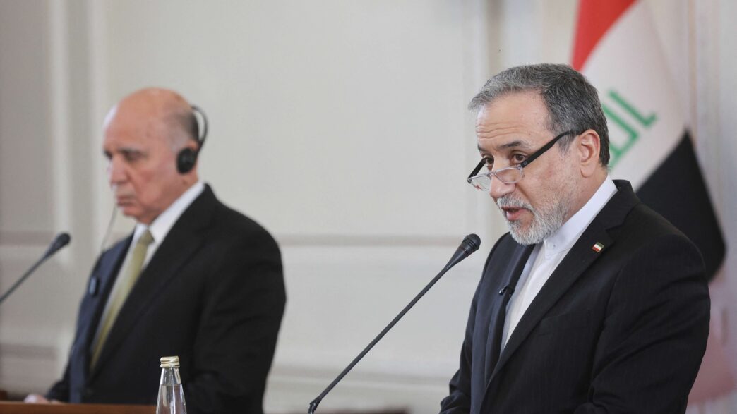 Ministro das Relações Exteriores do Irã, Abbas Araghchi, discute tensões regionais.
