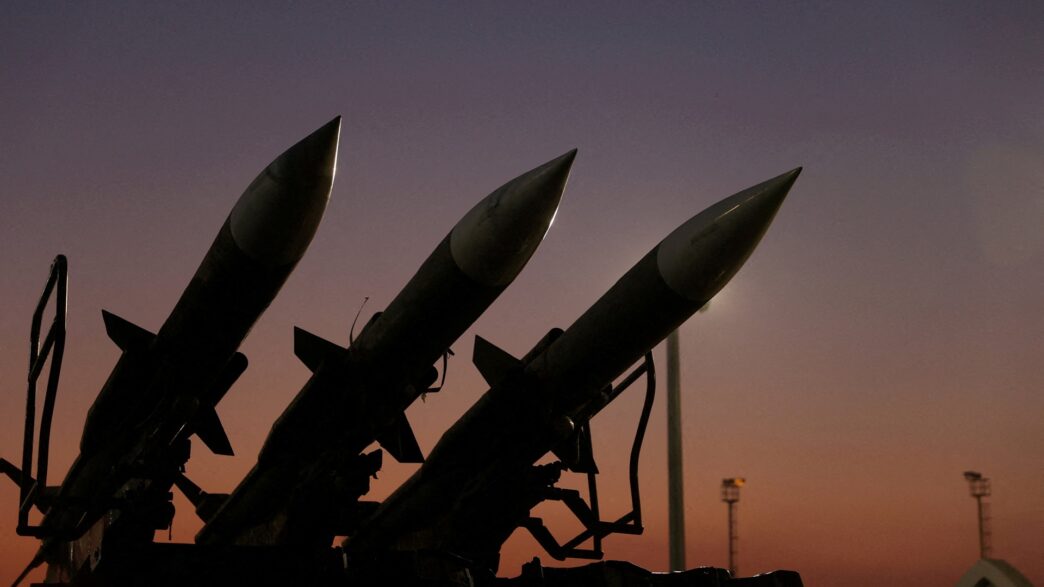 Autoridades iranianas confirmam execução de dois homens por espionagem.