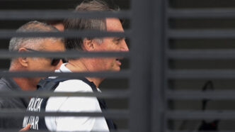 Jair Bolsonaro em tratamento domiciliar
