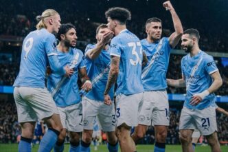 Estádio City of Manchester durante partida da Premier League.