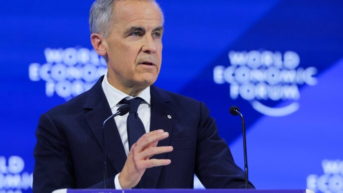 Primeiro-ministro Mark Carney em pronunciamento sobre economia canadense.