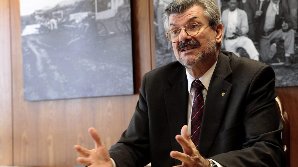 Ministro Marco Buzzi em sessão do Superior Tribunal de Justiça.