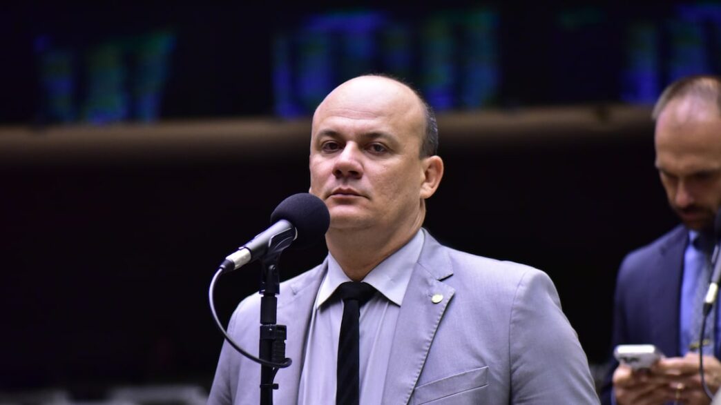 Ministro Gilmar Mendes durante sessão no Supremo Tribunal Federal.