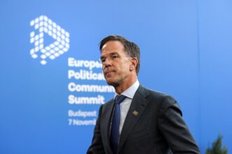 Mark Rutte, secretário-geral da Otan, discursa sobre a necessidade de maior autonomia militar europeia.