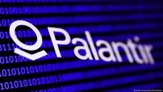 Sede da Palantir e representação de análise de dados.