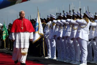 Papa Leão 14 durante discurso oficial em visita diplomática a Angola.