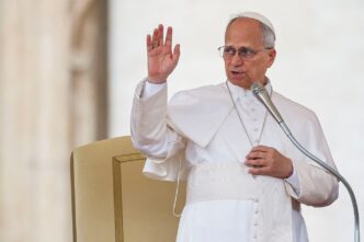 Papa Leão durante compromissos oficiais em sua turnê pelo continente africano.