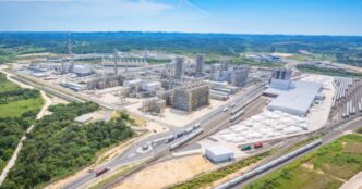 Sede da Petrobras e instalações da Braskem Idesa no México.