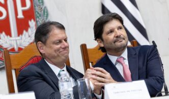 Eduardo Bolsonaro em evento público no Brasil.