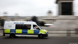 Polícia britânica investiga local de ataque em Londres
