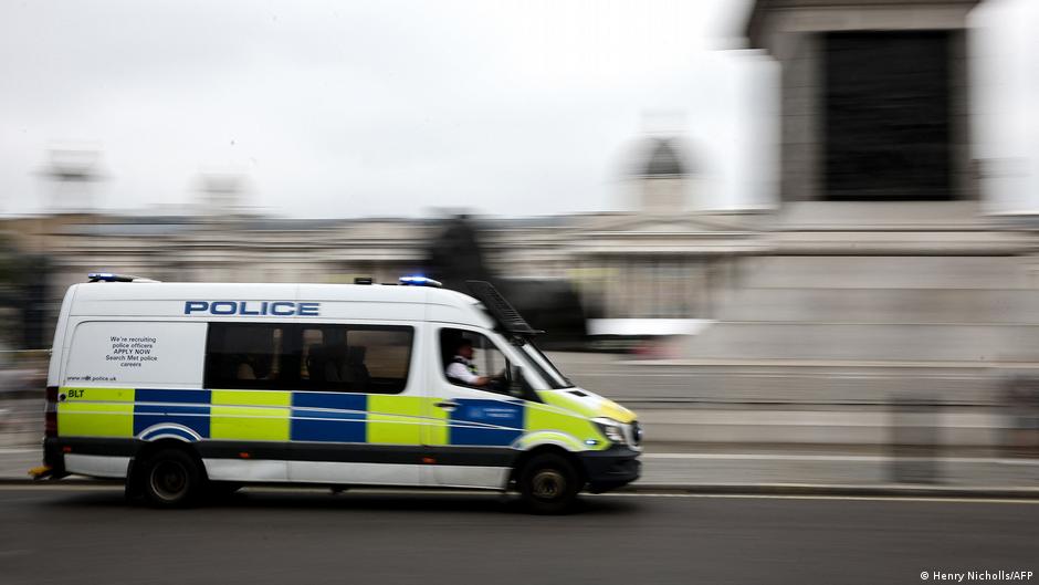 Polícia britânica investiga local de ataque em Londres