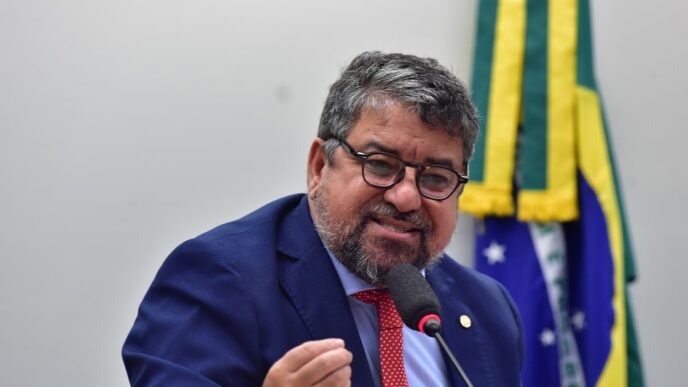 Washington Quaquá e Benedita da Silva em evento político no Rio de Janeiro.