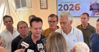 Ronaldo Caiado e Gilberto Kassab em evento político no interior de São Paulo.