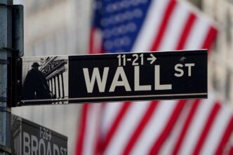 S&P 500 e Nasdaq renovam recordes de fechamento após extensão de trégua com Irã em contexto de Finanças do Brasil