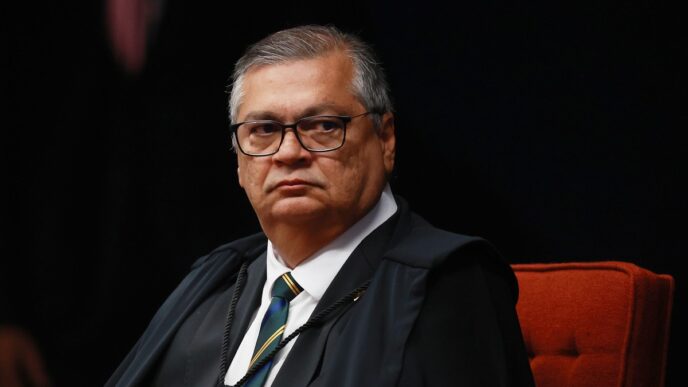 Supremo Tribunal Federal analisa recursos da CVM em audiência pública.