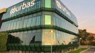 Fachada de empreendimento imobiliário da Urbas na Espanha.