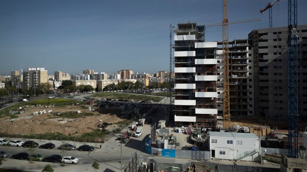 Gráfico demonstrando a evolução mensal das compraventas de imóveis